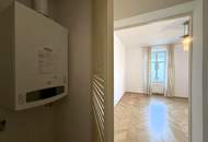 Modernisierte Altbauwhg nähe AKH // Modernized apartment near AKH //