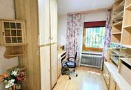 Charmantes älteres Haus mit Potential auf traumhaft idyllischem Grundstück in bester Lage