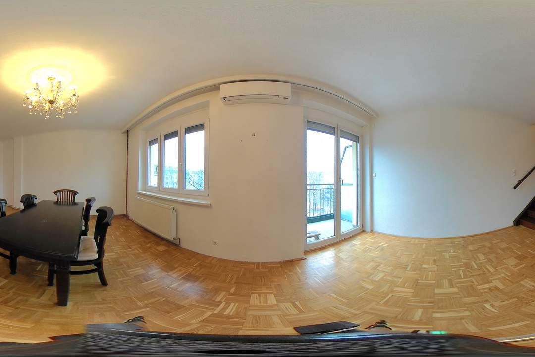''Stilvolle 100 m² Maisonette-Wohnung mit 2 Balkonen &amp; Parkblick''