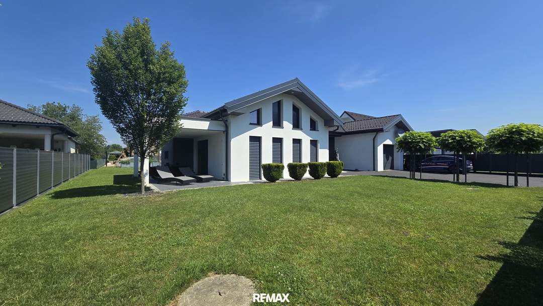 Einziehen und wohlfühlen – Moderner Bungalow in Gralla mit vier Schlafräumen und schönen Garten zu kaufen!