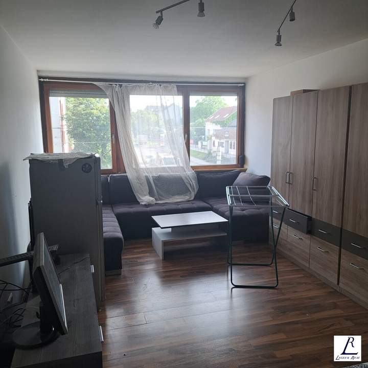 **Vier Zimmerwohnung Top-PREIS**