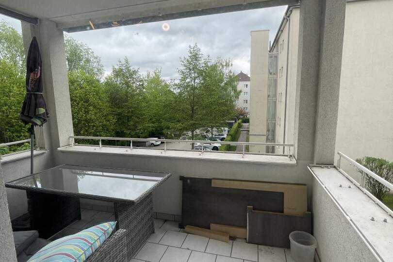 Gut geschnittene 3-Zimmer Wohnung in Linz/Bindermichl - große Loggia (7m²) - grüne Ruhelage, nah am Zentrum mit optimaler Verkehrsanbindung! WOHNUNG WIRD NOCH SANIERT!, Wohnung-miete, 860,70,€, 4020 Linz(Stadt)