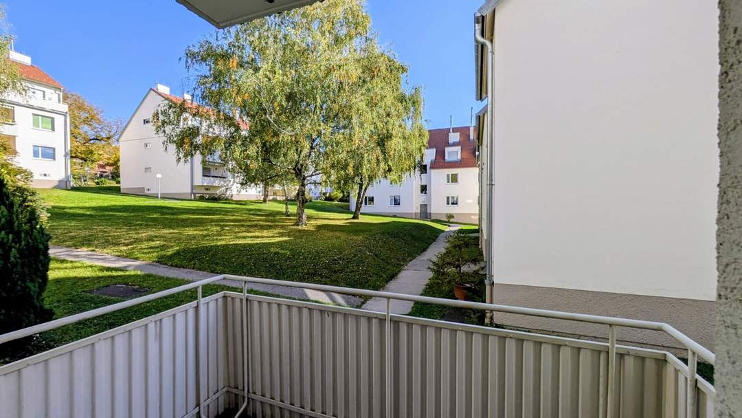 Nette Single-Garconniere mit Balkon in ruhiger und zentraler Grünlage am Rahthauspark Mauer !