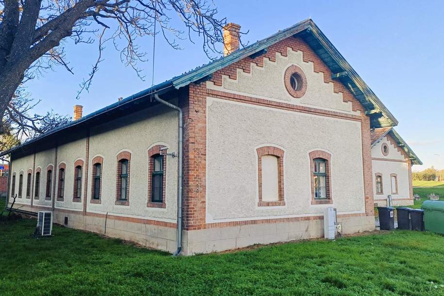 Bürofläche mit 3 Räumen in frequentierter Lage in Denkmalschutzobjekt, Gewerbeobjekt-miete, 892,17,€, 7011 Eisenstadt-Umgebung