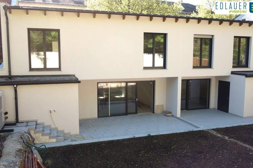 Moderne Doppelhaushälfte in TOP LAGE - ERSTBEZUG - PROVISIONSFREI!, Haus-kauf, 550.000,€, 3100 Sankt Pölten(Stadt)