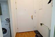 TERRASSENHIT, U1-NÄHE, 84 m2 Dachgeschoß mit 30 m2 Terrasse, 2 Zimmer, Wohnküche, 2 Bäder, Parketten, Viktorgasse