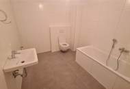 Tolle neuwertige, heizkostensparende 3 Zimmerwohnung mit Küche und Loggia in zentraler Kleinmünchner Lage!