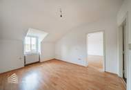 Charmante Altbau-Villa in Ruhelage mit Blick auf den Schafberg