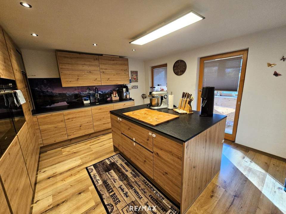 Preisgesenkt! Generationenhaus „Eltern unten, Kinder oben“