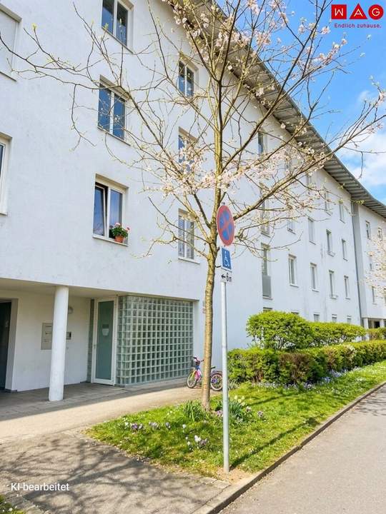 Gut geschnittene 3-Zimmer-Wohnung mit Loggia und Parkplatz in Linz