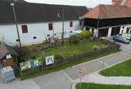 Gebäudeensemble im Zentrum - Café mit Pension und Wohnhaus sowie imposantem Stadl und Garten