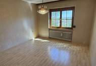 Wohnhaus mit ca. 3.000 m² großem Grundstück und Obstgarten zu verkaufen