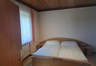 Solides Ein- oder Zweifamilienhaus auf tollem Grund!