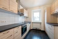 Sonnige 4-Zimmer-Wohnung mit Balkon und KFZ-Abstellplatz in Waltendorf