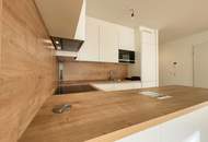 Exklusiv und komplett möblierte 3-Zimmer-Terrassenwohnung für gehob. Ansprüche // Excl. and fully furnished 3-room terr. apt for discerning tastes //