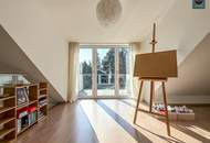 Provisionsfrei: Klimatisiertes Dachgeschoss Maisonette Apartment mit 2 Balkonen in Bestlage von Grinzing!
