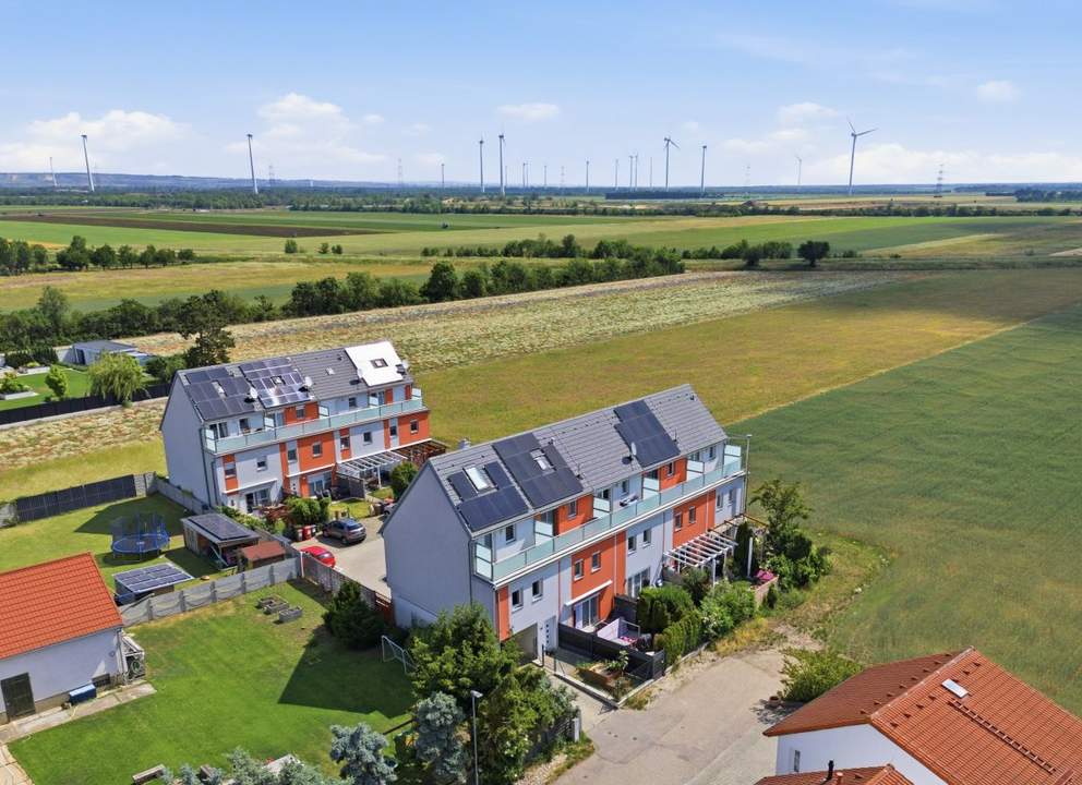 DREI Zimmer mit TERRASSE, GARTEN und STELLPLATZ ++ TOP