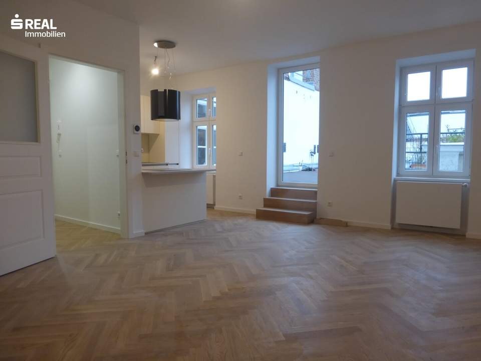 ERSTBEZUG - nahe Stephansplatz - Stadtapartment mit fast 27 m² großer Terrasse im Dachgeschoß!