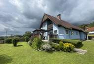 Sonniges Einfamilienhaus mit gepflegtem Garten, Terrasse, Balkon und Doppelgarage