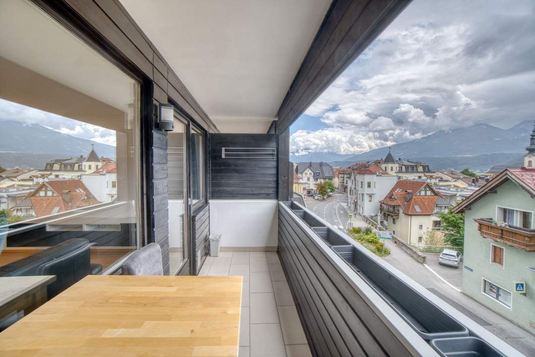 Attraktive 2-Zimmer-Wohnung mit Südbalkon und Tiefgarage