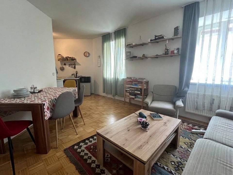 Graz-Zentrum: Smartes Investment: Perfekt geschnittene 2-Zimmer-Wohnung mit Top-Rendite! 1.OG Top 4 BJ 1841