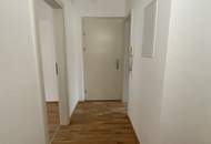 Modernes 4-Zimmer-Familienparadies: einzigartiges Bad mit Dusche & Wanne, flexible Räume und sonnige Küche mit Grünblick – frisch saniert & ab sofort bezugsfrei!