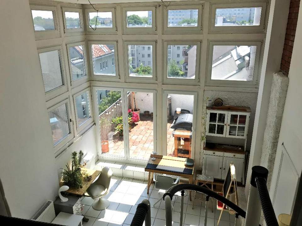 POWER PENTHOUSE! Künstler-Loft! TRAUMAUSBLICK ! Loftartige helle Dachterrassenwohnung in guter Wohnruhelage!