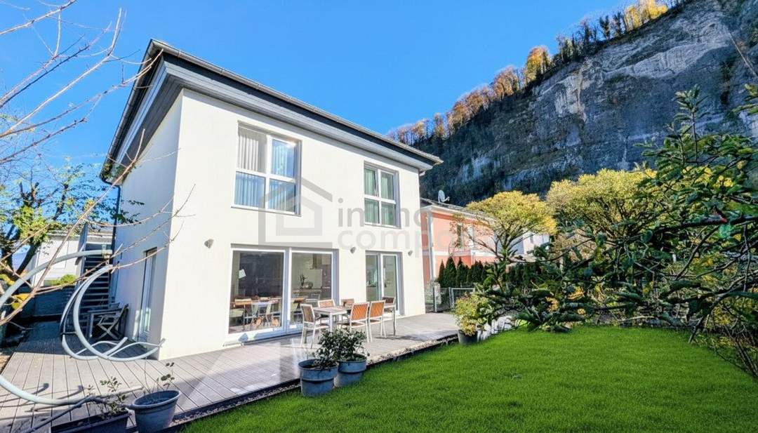 Traumhaftes Einfamilienhaus in Hohenems | 126m² Wohnfläche | 4-Zimmer | 2 Terrassen mit 100m² Gesamtfläche | moderne Einrichtung | großes Carport