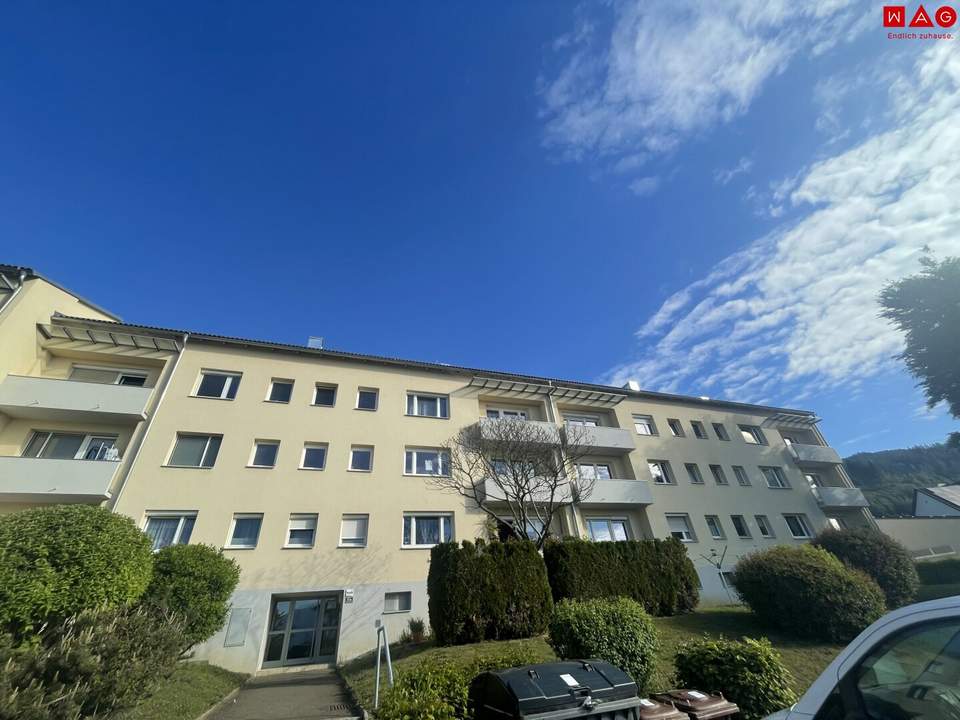 ERSTBEZUG nach Sanierung- Wohnung am südseitigen Sonnenhang!