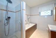 Unterkellerter Bungalow mit traumhaftem Garten u. Doppelgarage in zentraler Lage!