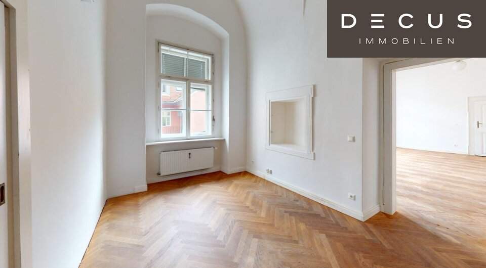 HELLES BÜRO MIT LOFTCHARAKTER | ZWEI ZIMMER | 2. OBERGESCHOSS | ZENTRALE LAGE | IM ALTBAU - PALAIS