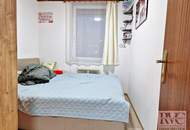 Weg vom Straßenlärm - Ruhige, sehr gut geschnittene 3-Zi-Whg mit gr. Loggia und Tiefgaragenplatz