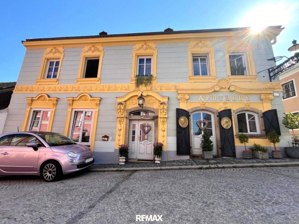 Weitra: Wohn- und Geschäftshaus mit einzigartiger Fassade