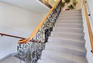 WOW! Lichtdurchflutete Traumwohnung mit hofseitiger Terrasse! Neues Lebensgefühl im Dachgeschoss mit perfekter Raumaufteilung + Kamin + Ideale öffentliche Anbindung! Jetzt zugreifen!