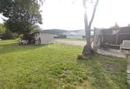 Mehrfamilienhaus mit Gewerbegrundstück