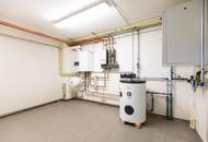 Lager und Produktionshalle mit Büro