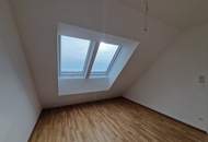 BEFRISTETE PREISREDUKTION: LICHTDURCHFLUTETE TERRASSENWOHNUNG MIT TOLLEM AUSBLICK - PROVISIONSFREI - ÜBERGABE ERFOLGT BEZIEHBAR UND SCHLÜSSELFERTIG MIT BAD - OPTIONALER TIEFGARAGENPARKPLATZ
