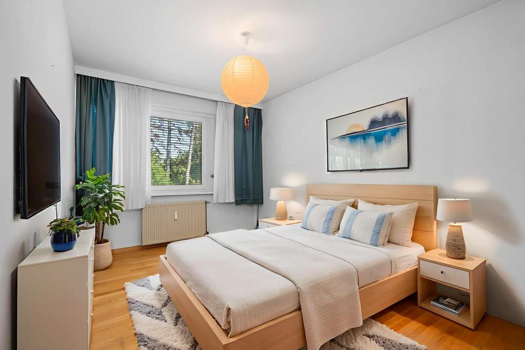 Großzügige 4 Zimmer Wohnung in Penzing / Renovierung empfohlen