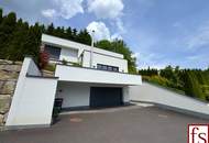 Exquisites Wohnhaus mit schönem Garten und Pool, Ruhelage mit Fernblick