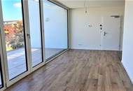 TERRASSENHIT, FERNBLICK, klimatisiertes 37 m2 Dachgeschoß mit 23 m2 Terrasse, 1 Zimmer, Komplettküche, Duschbad, Anton-Bosch-Gasse