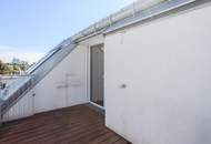 "Helles Dachgeschoss, Garage, Klima nähe U1"