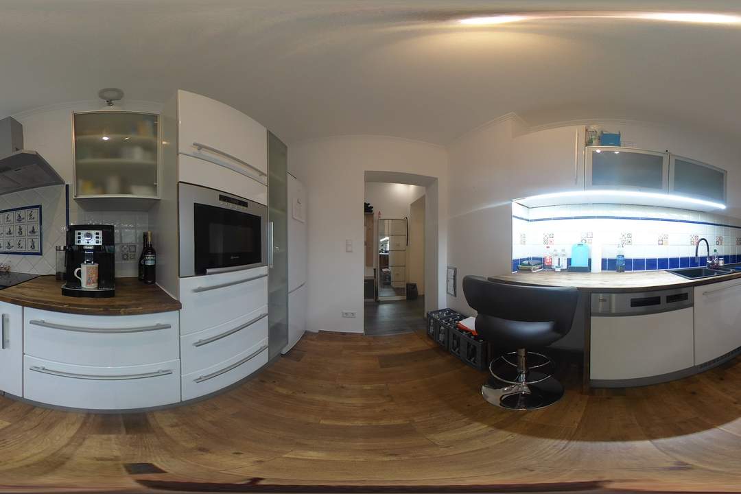 "Turmhaus-Wohnung in Pressbaum"