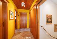 Großzügiges Haus mit sonnigem Garten, Carport, Garage und Fußbodenheizung!