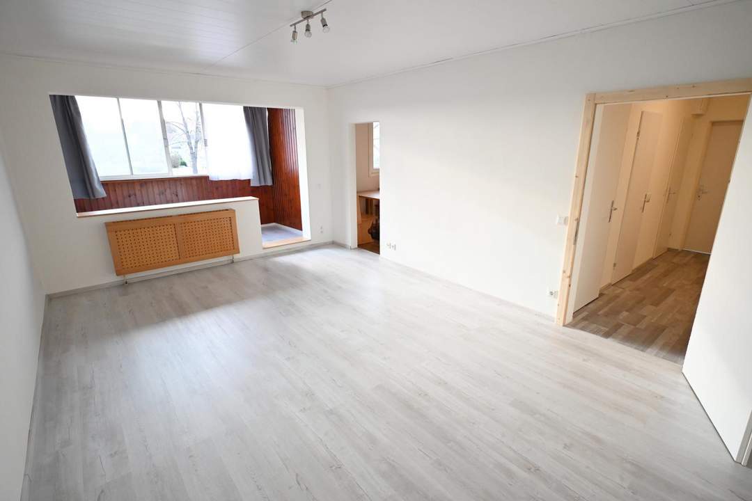 "++Ruhig ++ KFZ Stellplatz ++ U1 Nähe++"