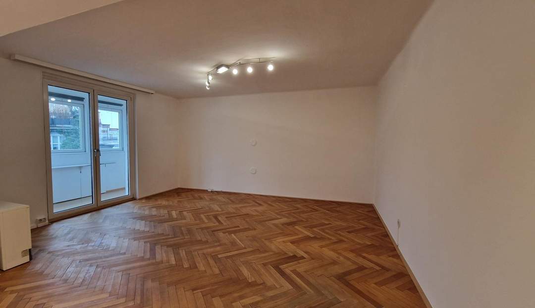 Ideale Single-oder Pärchenwohnung mit Loggia und Blick ins Grüne