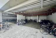 GROßZÜGIGE 5-ZIMMER TERRASSENWOHNUNG MIT 160 m² NUTZFLÄCHE, TIEFGARAGENPLATZ UND FERNBLICK