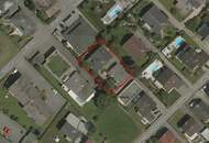 Haus mit Einliegerwohnung & zwei XL-Garagen zum Mieten