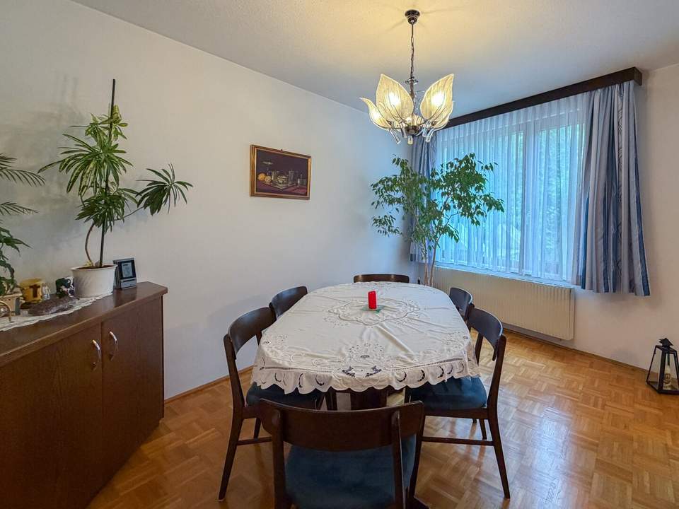NEUWALDEGG AM WALDRAND – Maisonette mit 65 m² Eigengarten