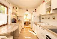 Traumhaftes Einfamilienhaus in sonniger Grünlage | Großer Garten | Pool | Terrasse &amp; Balkon | Doppelcarport &amp; Garage!