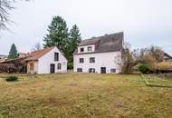 Haus mit Sanierungsbedarf auf großem Grundstück in perfekter Wohngegend